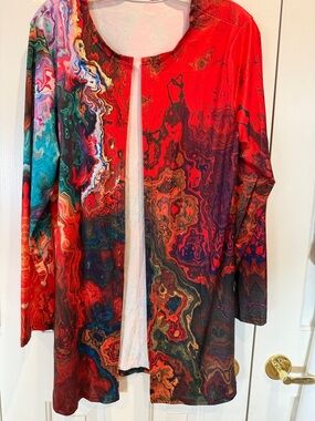 Vibrant NWOT Sz Medium Abstract Red Multi Long-Sleeve Cardigan